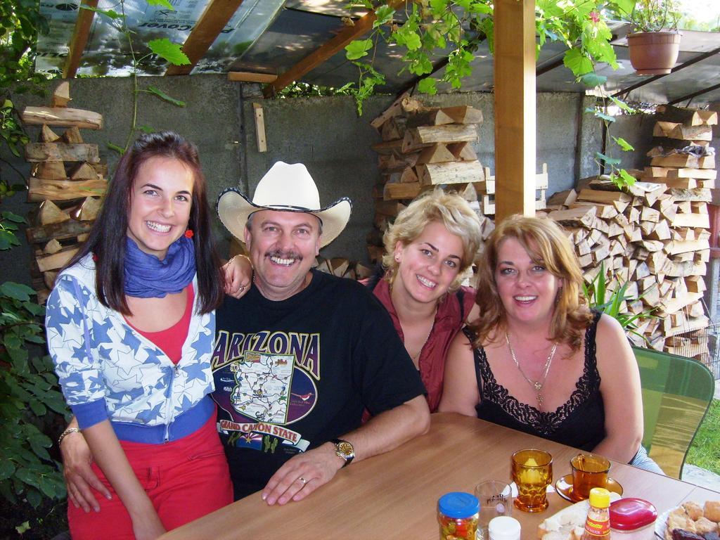 Transylvania Cowboy Cottage Κλουζ-Ναπόκα Εξωτερικό φωτογραφία